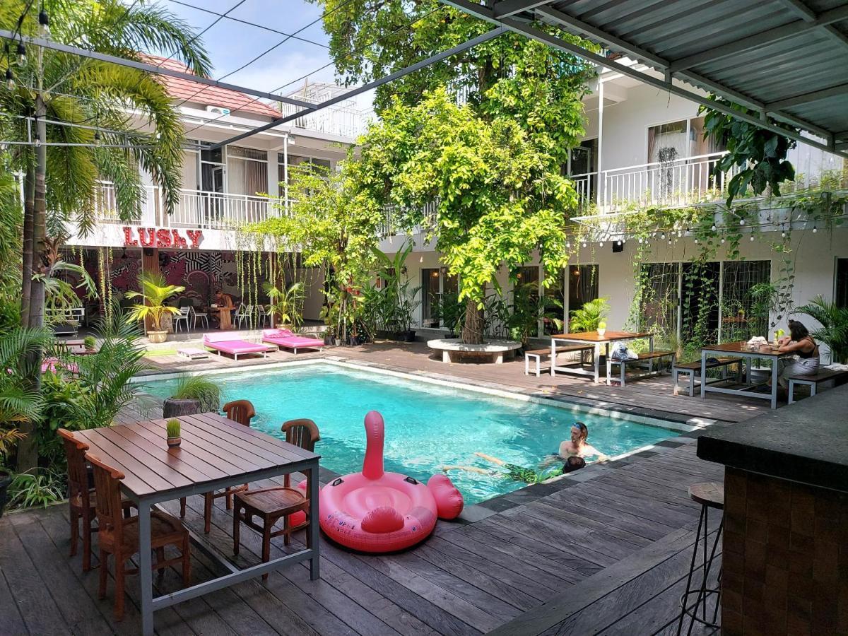 Lushy Hostel Canggu Exterior foto